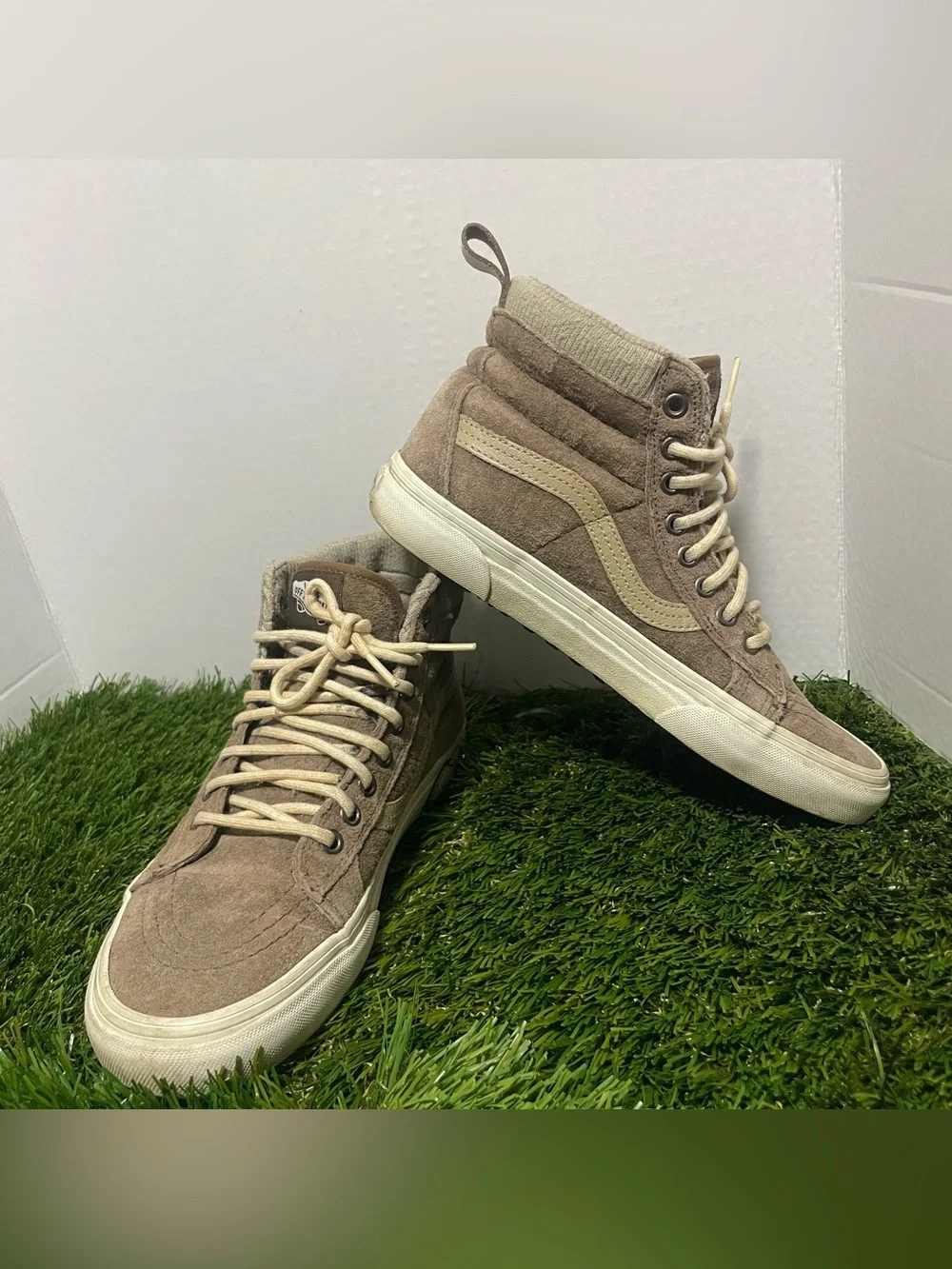 Vans Sk8-Hi Scotchgard 3M Suede Taupe Brown Sneakers Men’s 6 Women’s 7.5 EU 38